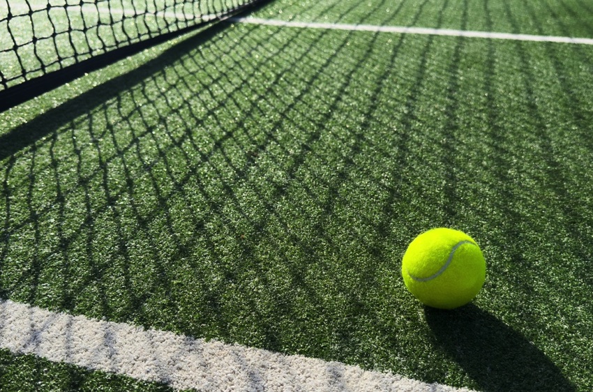 Grass court tennis